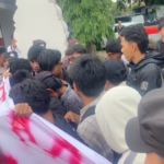 Mahasiswa grudug Kantor BPN Kabupten…