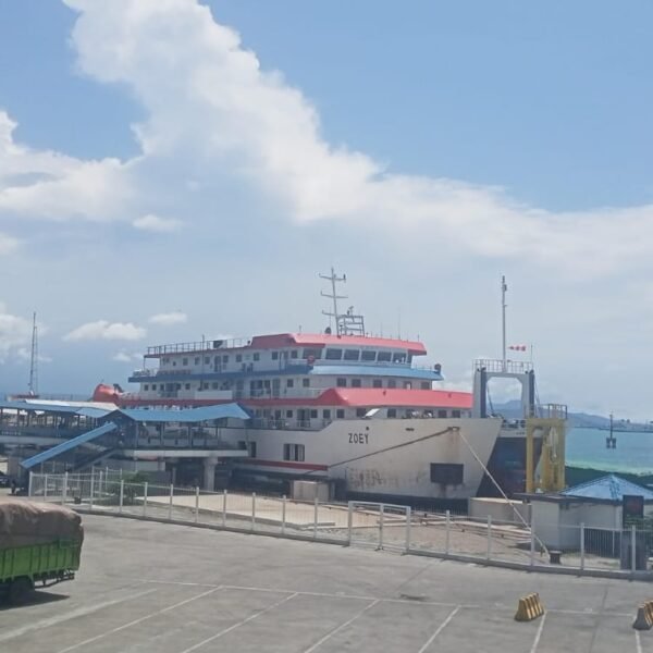 Jelang Tahun Baru, Kapal Surya Timur Line…