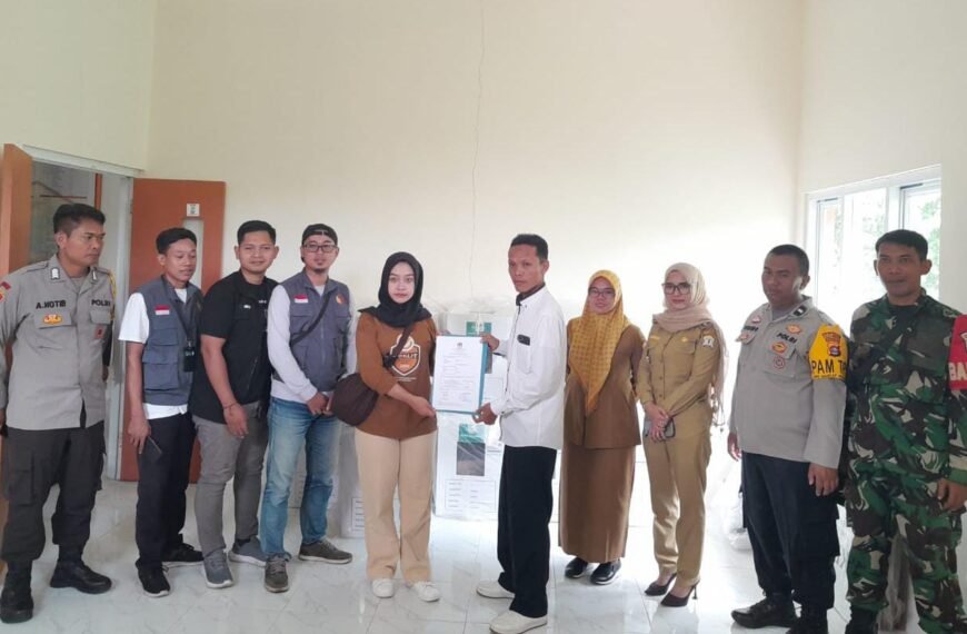 Sinergi TNI-Polri : Babinsa Koramil 0602-09/Cikeusal Dan…