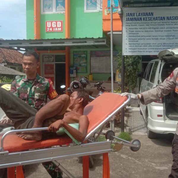 Sertu Ahdi Babinsa Koramil 0602-18/Kragilan Bersama Bhabinkamtibmas&hellip;