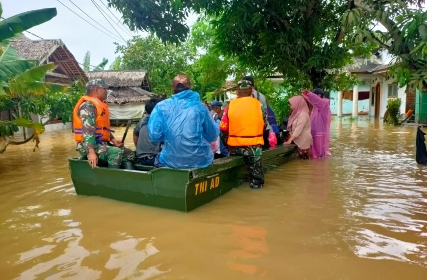 Hari keempat Bencana Alam Banjir, Anggota Koramil&hellip;