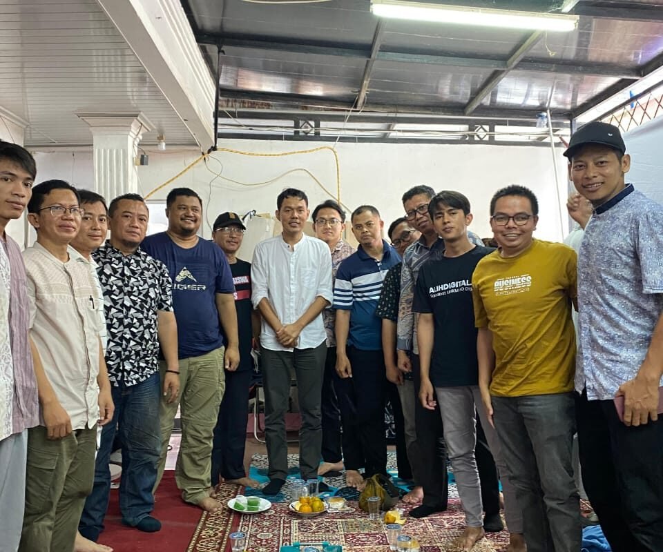 Kajian Bisnis Bulanan CLC: Pengalaman Usaha di…