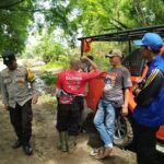 Berenang Bersama Teman, Pelajar SD…