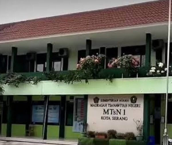 Diduga Berkedok Sumbangan, Komiteu Sekolah di MTsN…