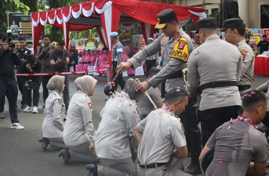 Pimpin Upacara Korp Raport, Kapolda Minta Kinerja&hellip;
