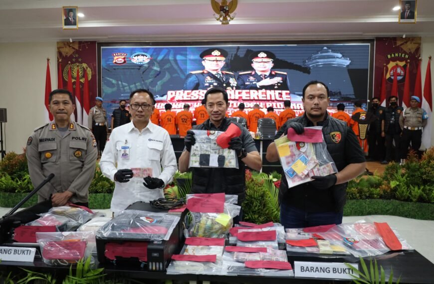 Tim Resmob Polda Banten Bongkar Sindikat Pembuatan&hellip;