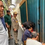 Gembok Dibuka, Pedagang Pasar Tambak…