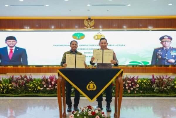 Kapolri dan Menhut Tandatangani MoU Perlindungan Kawasan&hellip;