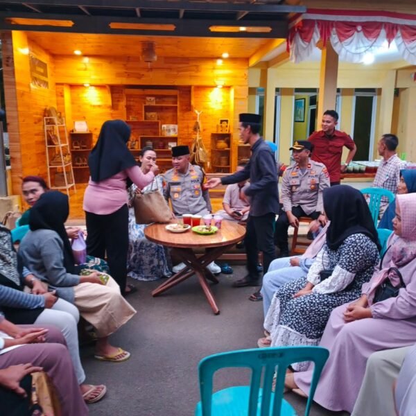 Safari Ramadhan, Kapolres Serang Beri Penghargaan Desa&hellip;