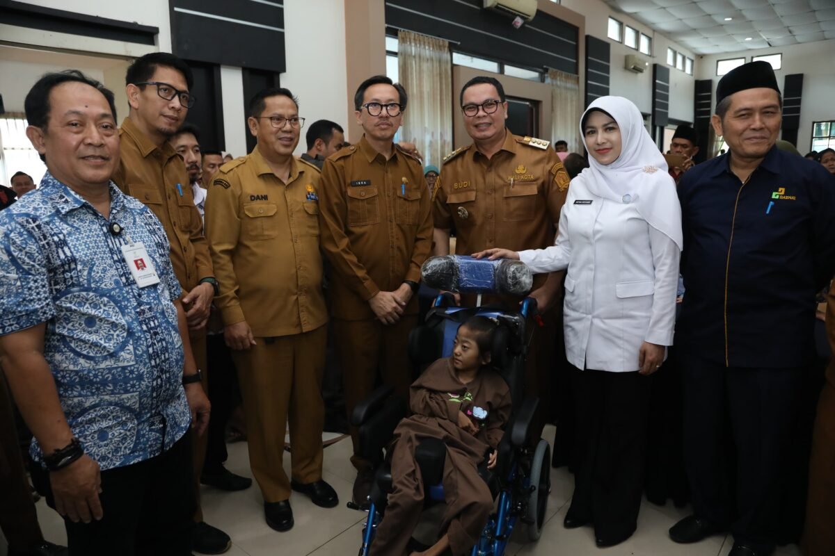 Wali Kota Serang Tunjukkan Komitmen Bagi Penyandang&hellip;