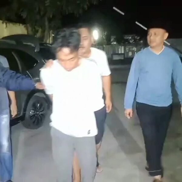 Gelapkan Mobil Perusahaan, Sopir Jasa Ekspedisi Melanjutkan…