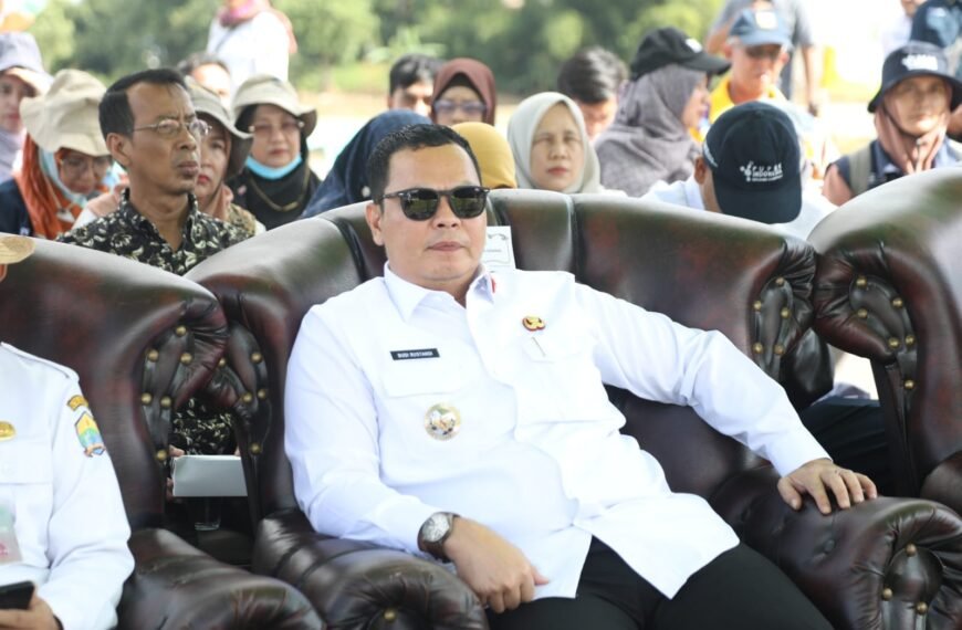 Realisasikan Janji Kampanye, Wali Kota Serang Bagikan…