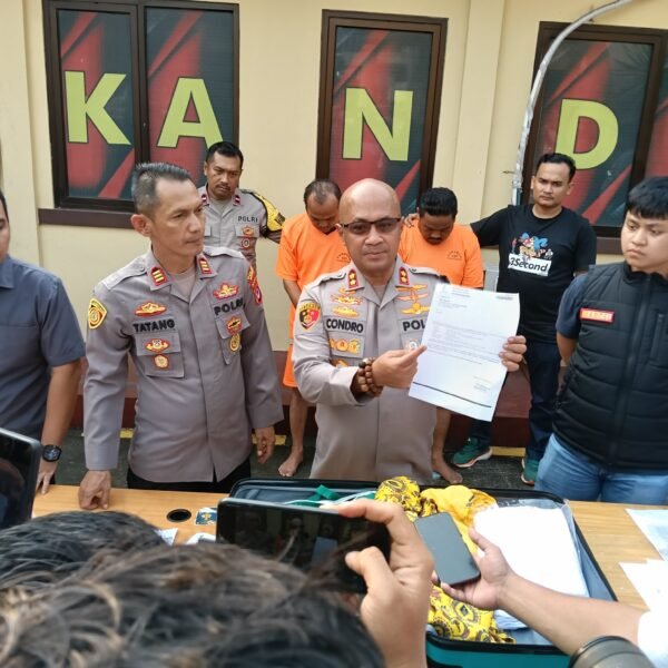 Alamaaak ! Gegara Ditipu Oknum Travel, Puluhan&hellip;