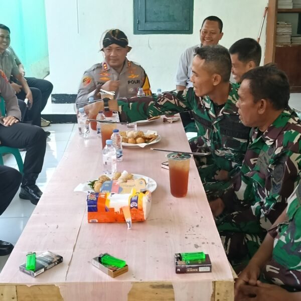 Kapolres Serang Ngobrol Bareng di Makoramil Pontang
