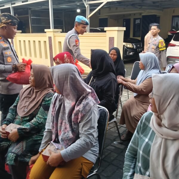 Sambil Panen Lele, Kapolres Serang Sampaikan Pesan&hellip;