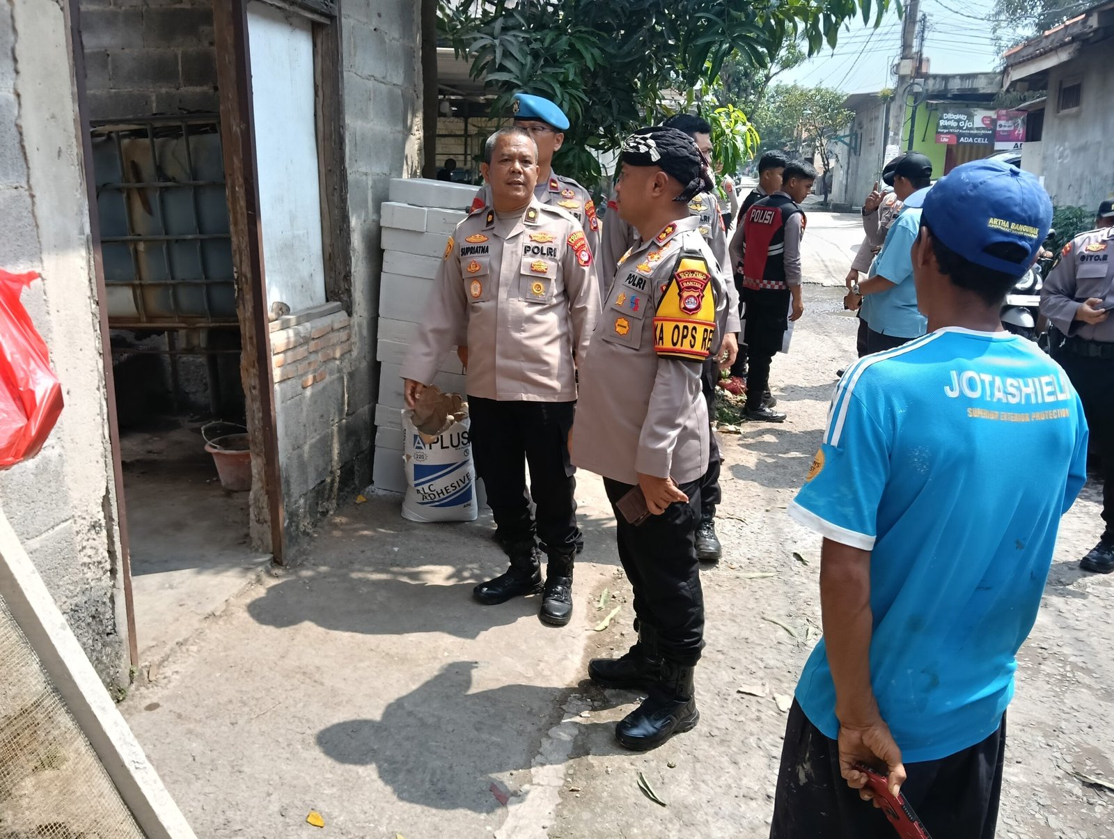 HUT Bhayangkara Ke-79, Polres Serang Bedah Rumah 4…
