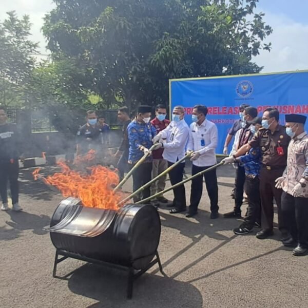 BNN Banten Ungkap Pengiriman Ganja Lewat Jasa&hellip;