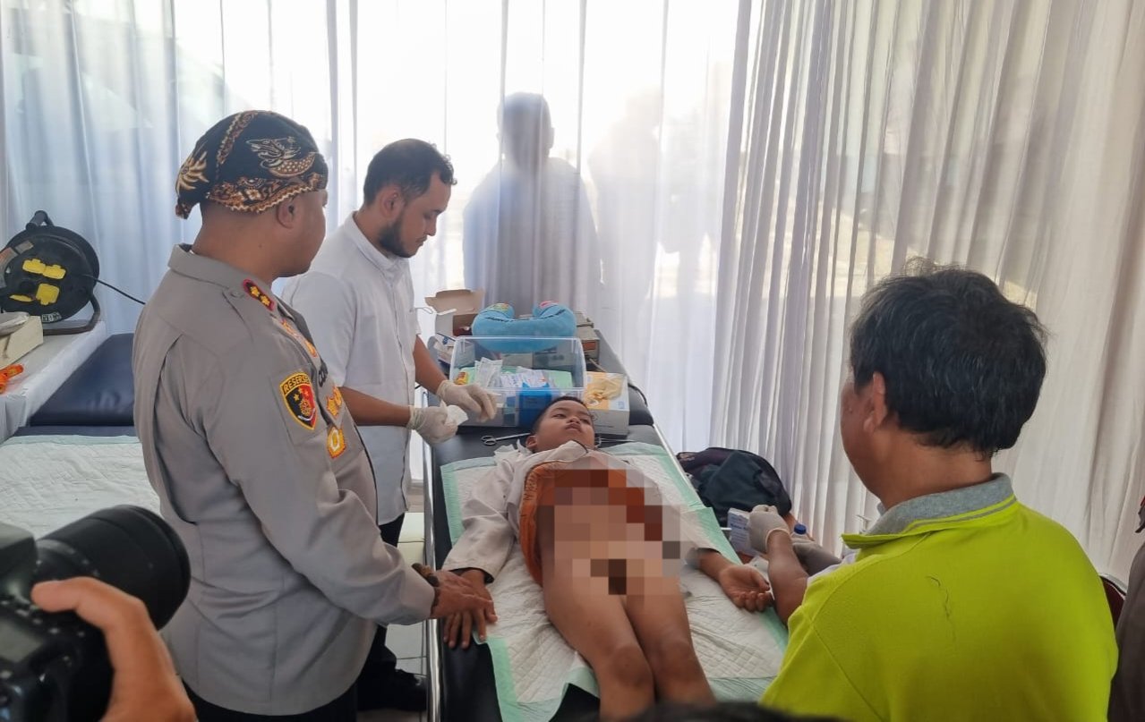 Hari Bhayangkara Ke-79, Polres Serang Gelar Khitanan Massal