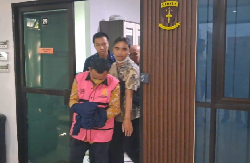 Korupsi Dana Aspirasi, Bendahara Desa&hellip;