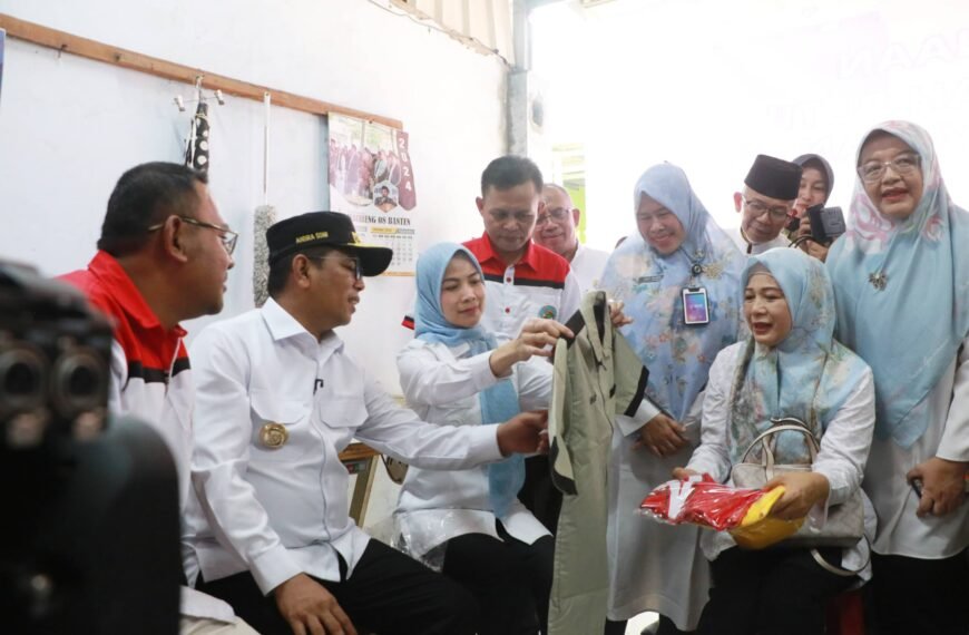 Bupati Serang Ajak Warga jadi…