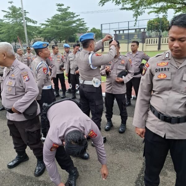 Berpenampilan Tidak Rapi, Rambut 4 Anggota Digunting Provost