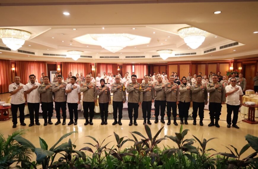 Buka Acara Rakernis Bidkum, Simak&hellip;