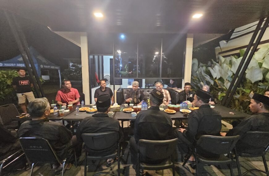 Pererat Silaturahmi, Rombongan PSHT Ngariung…