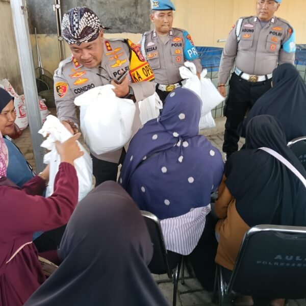 Gelar Ngariung Iman Ngariung Aman, Kapolres Bagikan Lele…