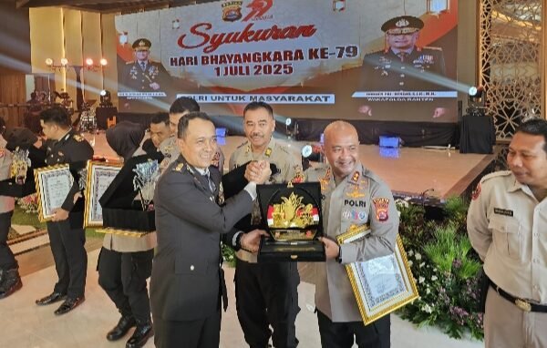 Raih Juara Umum, Polres Serang Perkasa Lomba Tingkat&hellip;