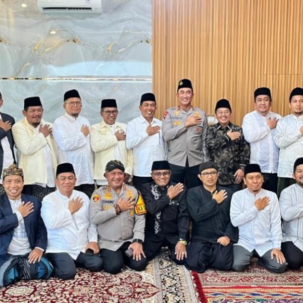 Kapolres Serang Dampingi Kapolda Silaturahmi dengan Pimpinan Pondok&hellip;