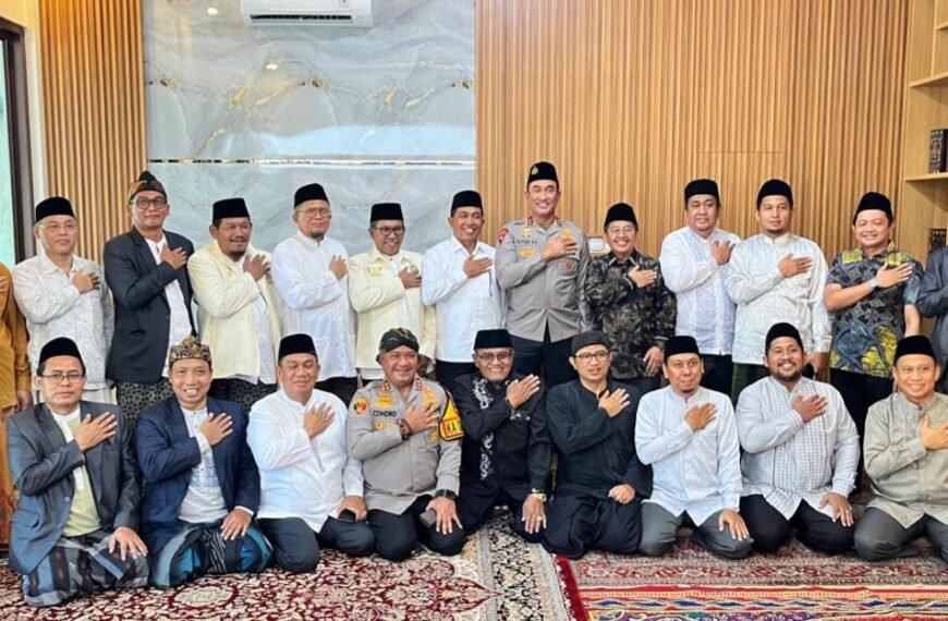 Kapolres Serang Dampingi Kapolda Silaturahmi dengan Pimpinan&hellip;