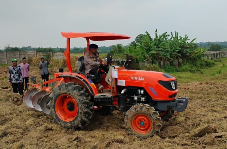 Garap Lahan Jagung Seluas 14 Hektar di&hellip;