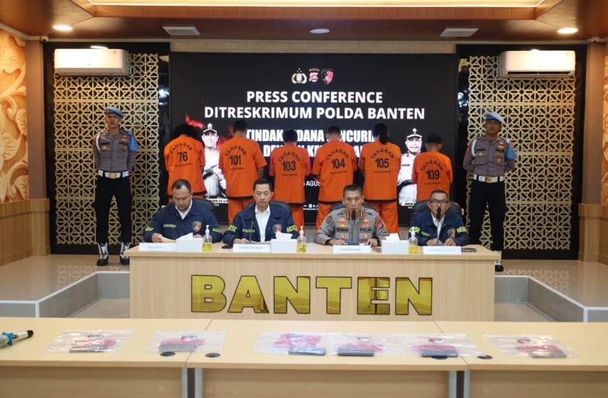 Dooor ! Enam Perampok Truk Tanki Solar&hellip;