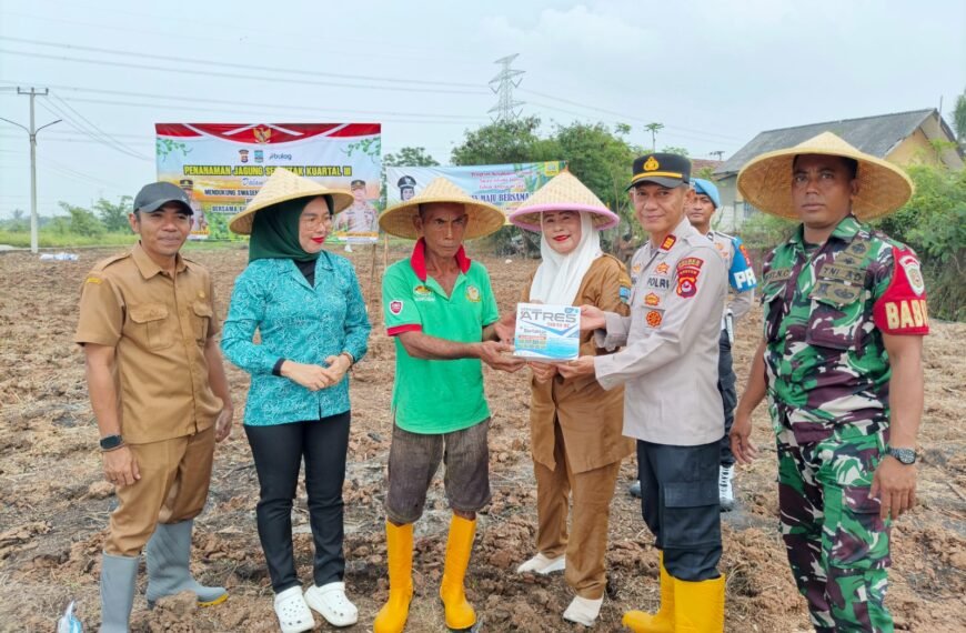 Polsek Cikande dan BUMDes Ketos Kolaborasi Tanam&hellip;