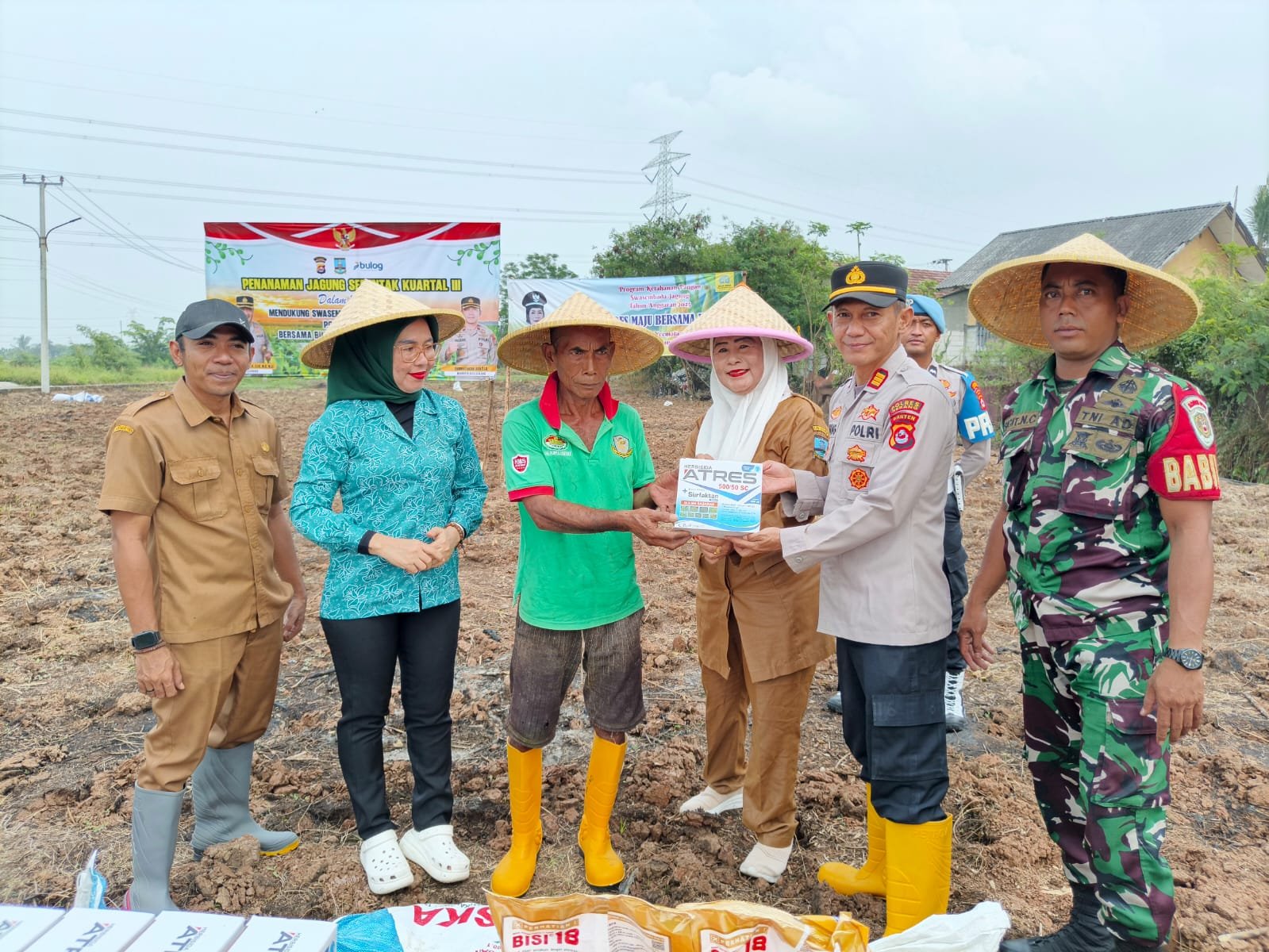 Polsek Cikande dan BUMDes Ketos Kolaborasi Tanam Jagung&hellip;