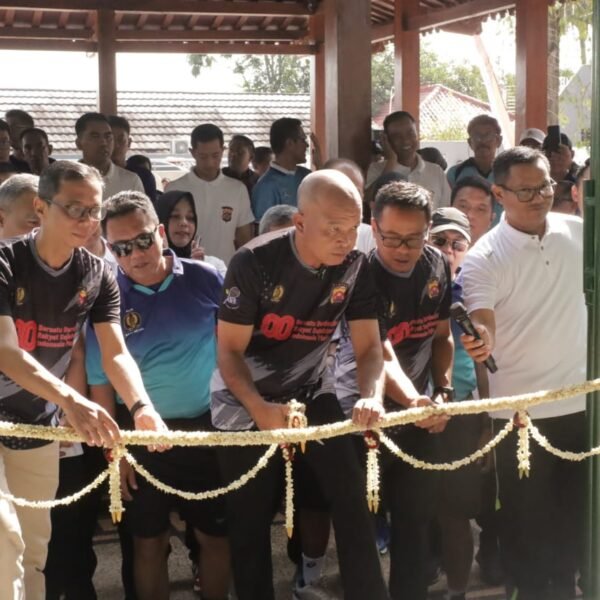 Wakapolda Buka Turnamen Tenis Kapolda Banten Cup&hellip;