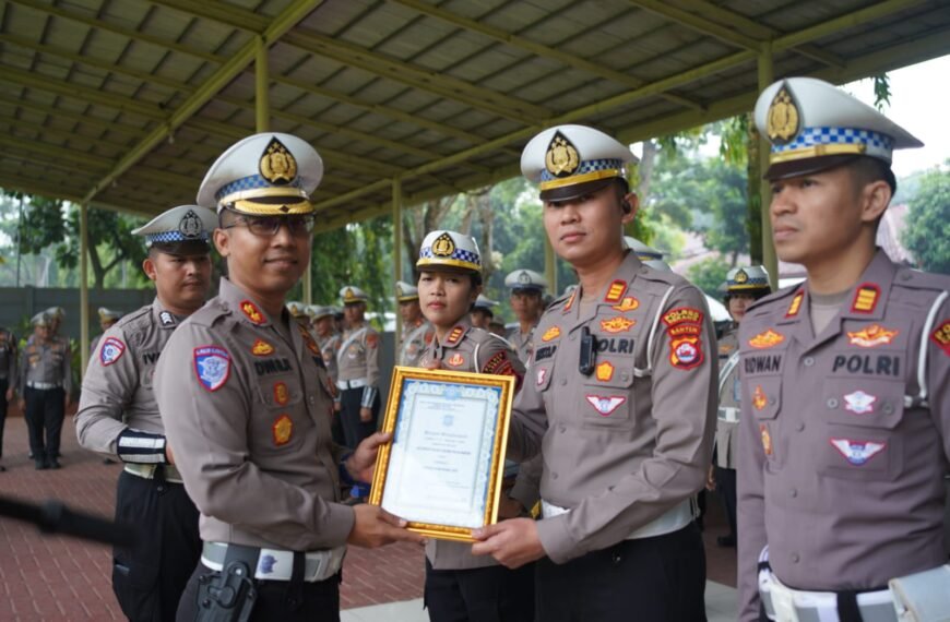 Satlantas Polres Serang Raih Penghargaan Dirlantas Polda&hellip;