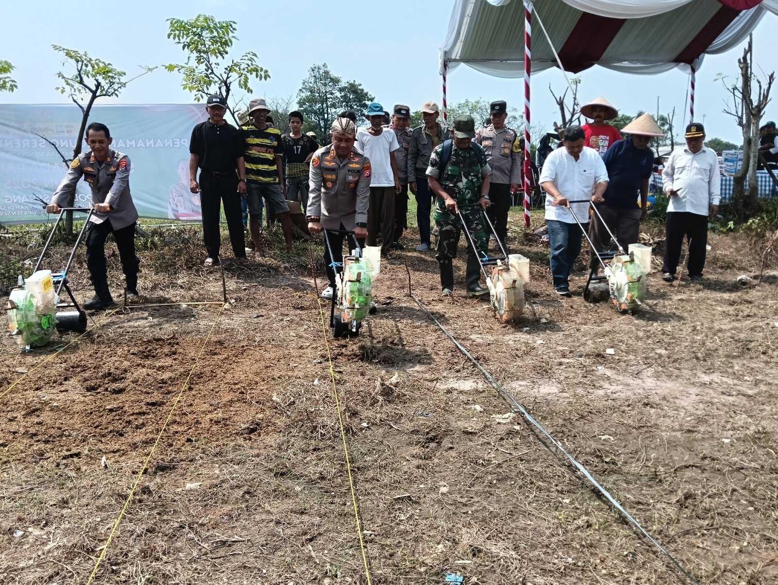 Program Swasembada Pangan, Kapolres Gelar Penanaman Jagung Kuartal…