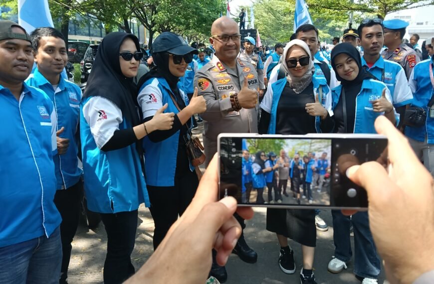 Temui Massa Buruh yang akan Demo di&hellip;