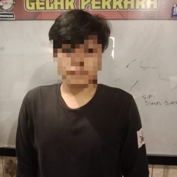 Barang bukti Dikubur dalam Pot, Pengedar Tembakau&hellip;