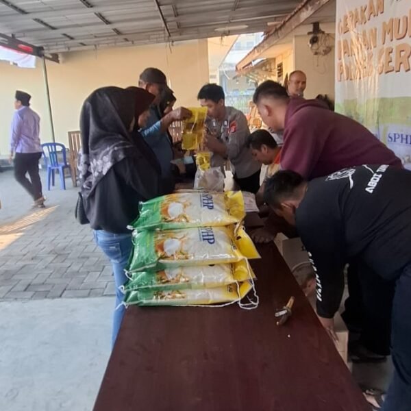 Kolaborasi Dengan Bulog, Polres Serang Gelar Gerakan&hellip;