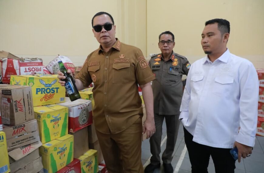 Ungkap Gudang Miras, Wali Kota Bakal Tindak&hellip;