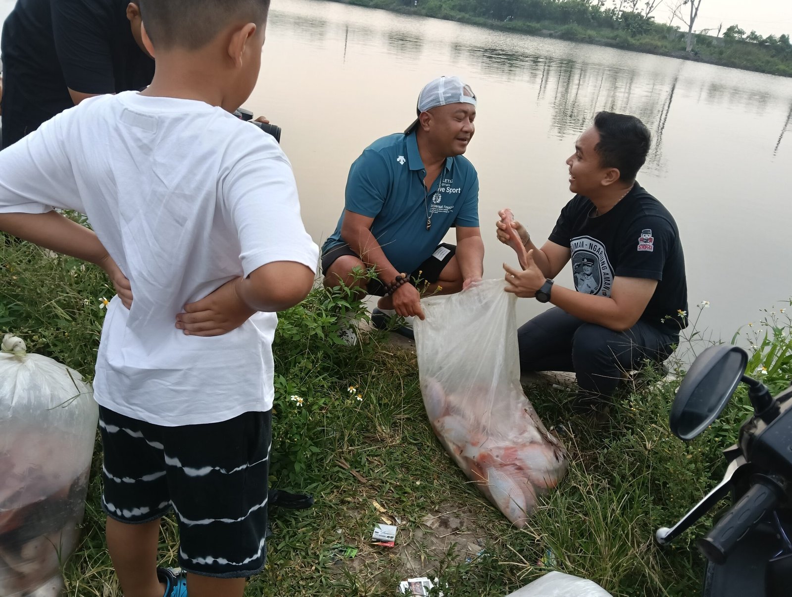 Kapolres Kembali Tebar Ribuan Ikan Nila di Danau&hellip;