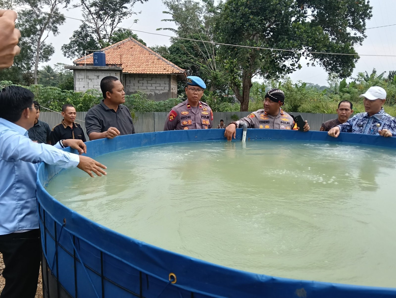 Tinjau Bioflok Bumdes Mekarbaru, Kapolres Berharap Dapat Menginspirasi&hellip;