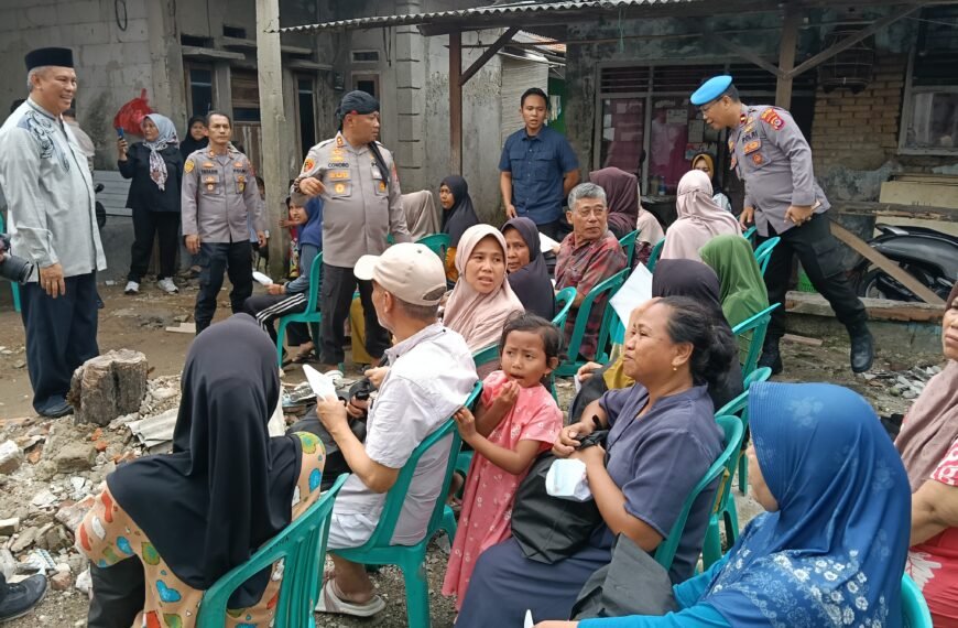 Temui Korban Puting Beliung di Cikande, Kapolres&hellip;