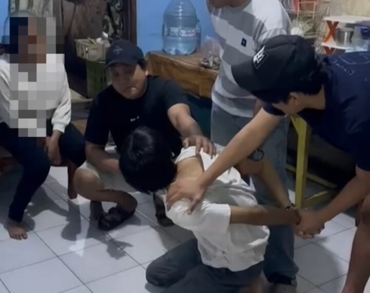 Usai Gasak Motor dan HP, 2 Begal&hellip;