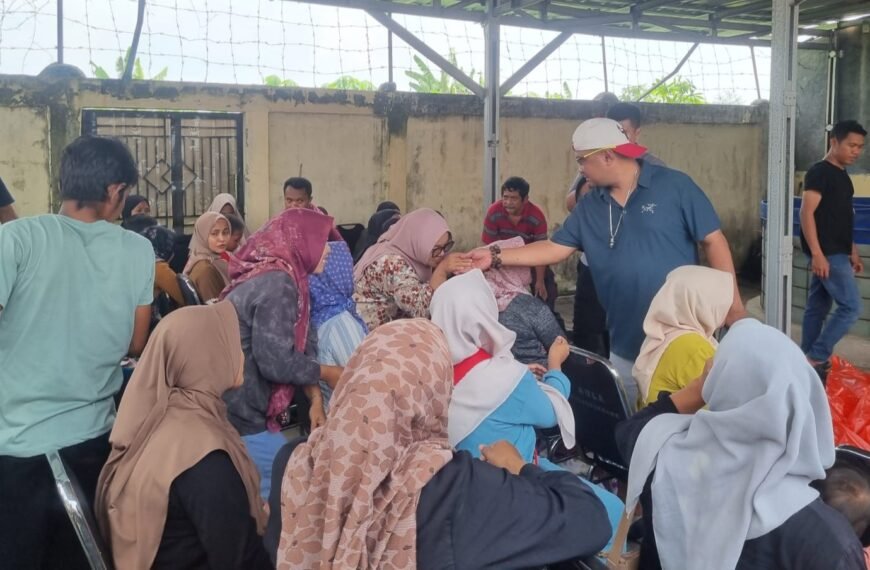 Suasana Ceria dan Kebersamaan Mewarnai Panen Lele&hellip;