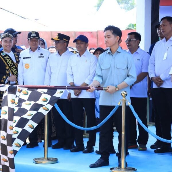 Wapres Gibran Lepas 160 Ton Pipil Jagung…