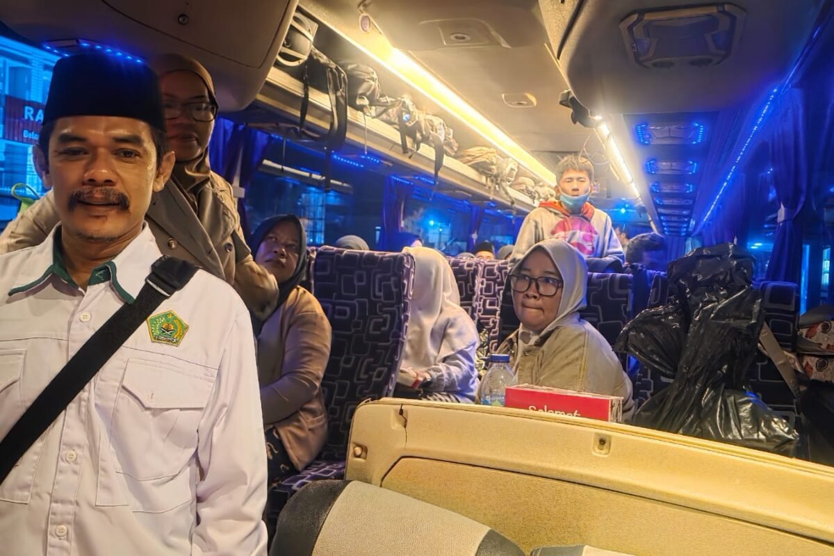 Polres Serang Monitoring Pemberangkatan 58 Guru Madrasah…