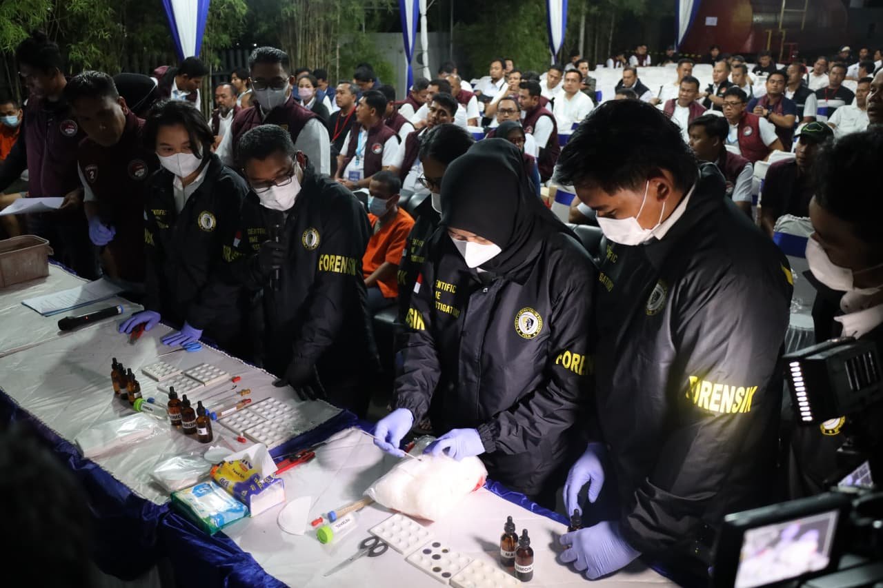 Hasil Kerja Setahun, Bareskrim Polri Musnahkan 2,1 Ton…